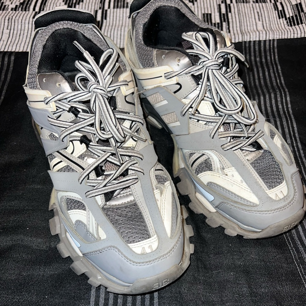 Track 1 sneakers